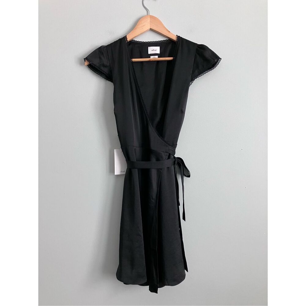 WILFRED Mademoiselle Black Wrap Dress Size XS NWT - Picture 3 of 13